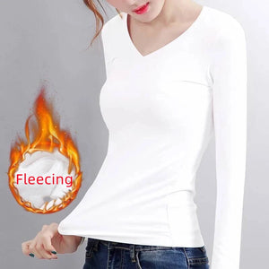 a girl wearing a  thermal shirt women white long sleeve fleece lining v-neck