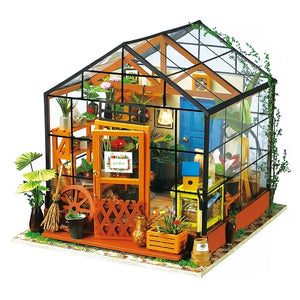  Miniature Greenhouse