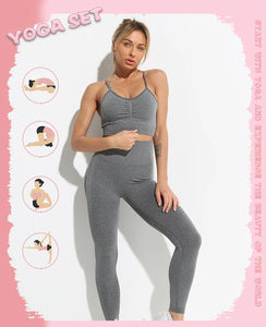 this picture is showing a beautiful young woman with gorgeous figure wearing a yoga suit color light gray. the yoga suit set consists of 2 tems: a pasta top and a pair of pants with high waist to flatten your belly and butt push up effect.