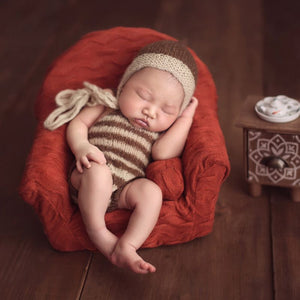 Newborn Baby Mini Sofa with 2 Pillows