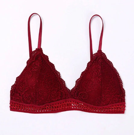 French Style Lace Triangle Cup Deep V Wireless Soft Thin Seamless Bralette, 3Pcs Set