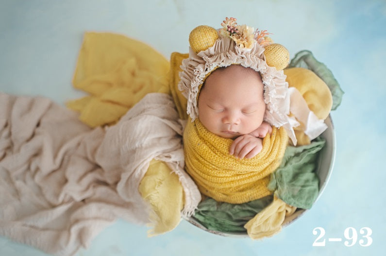 Newborn Photography Props, Long Sleeved Baby Jumpsuit, Bonnet, Bear Doll, Pillow, 4 Pcs Set