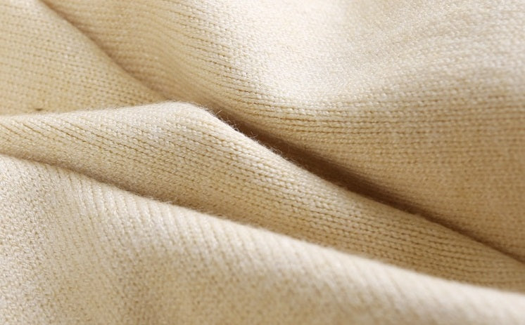 picture presenting a very close view on the cashmere nitt design